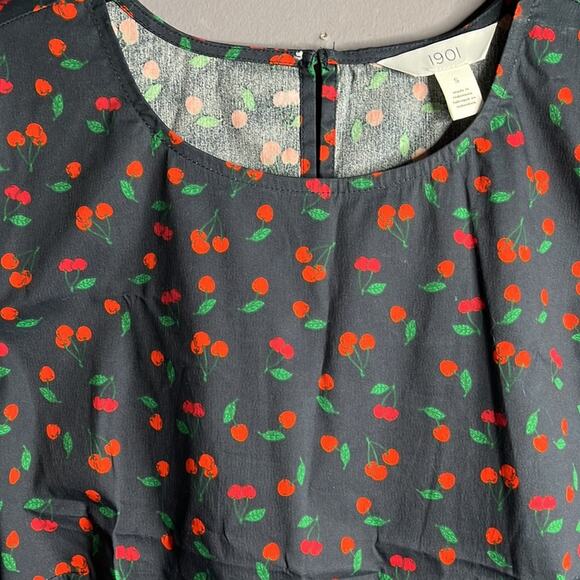 1901 Nordstrom Cherry Print Sleeveless Blouse Size Small - Picture 4 of 10